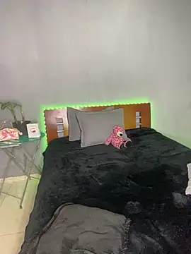 melani ferraraa  online show from 04-09-26, 05:31