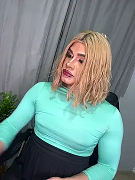 melani ferraraa  online show from 07-04-26, 10:25