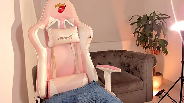 eva  s online show from 05-16-26, 01:37