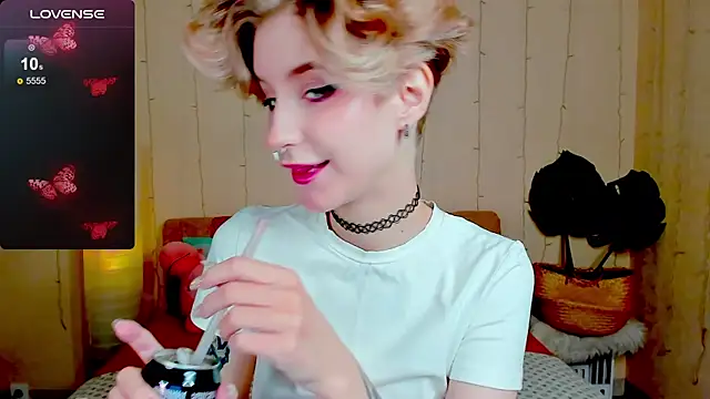 Angel Julles online show from 11-15-25, 12:47