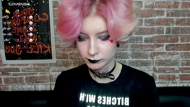Angel Julles online show from 06-21-26, 03:56
