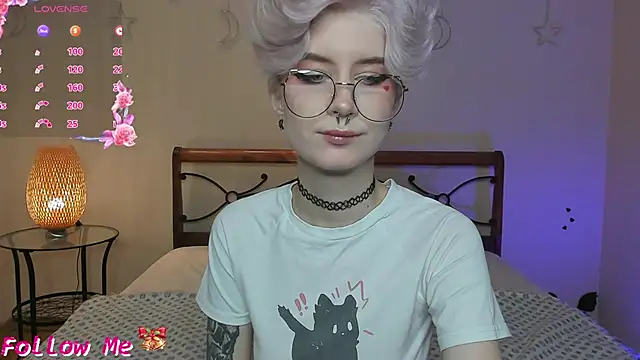 Angel Julles online show from 11-28-25, 12:55