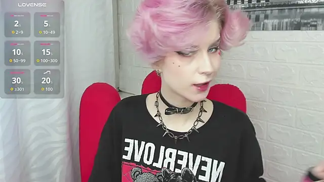 Angel Julles online show from 04-24-26, 02:57