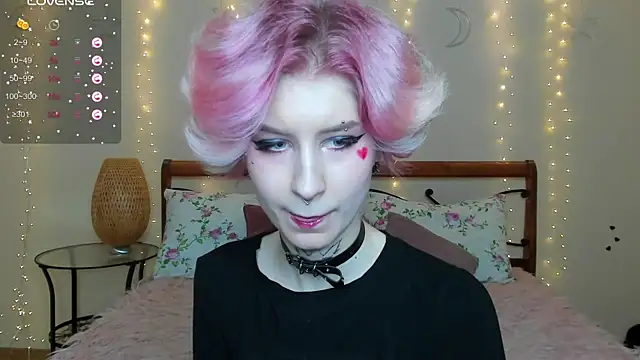 Angel Julles online show from 06-21-26, 04:02
