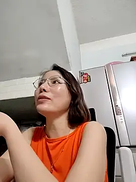 Liveryta online show from 10-30-25, 05:28