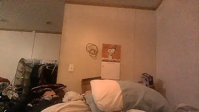 kcandler27 online show from 12-17-25, 08:08