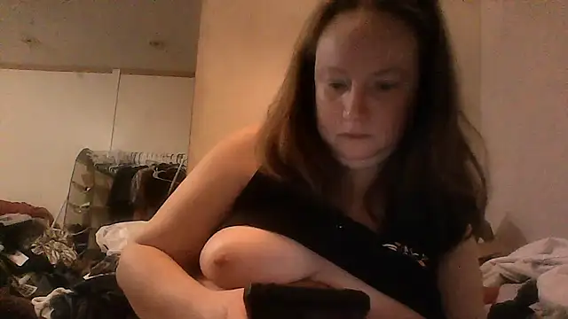 kcandler27 online show from 12-18-25, 08:41