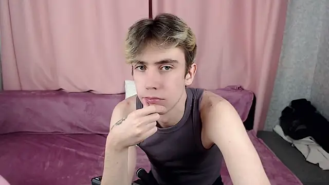 Harvey foster online show from 11-10-25, 03:33