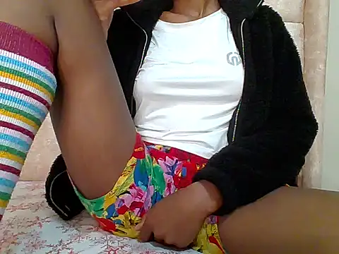 Petite baby5 online show from 05-30-26, 09:53