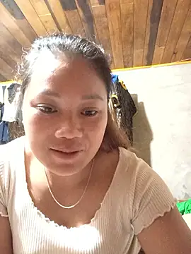 Snapshot of mai-mai22 chatting on 10-31-25, 01:35 mai-mai22 online show from 10-31-25, 01:35