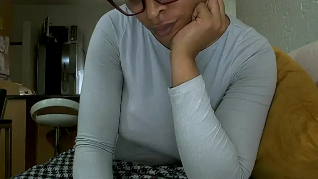 Snapshot of NewBeginnings8 chatting on 01-16-26, 09:24 NewBeginnings8 online show from 01-16-26, 09:24