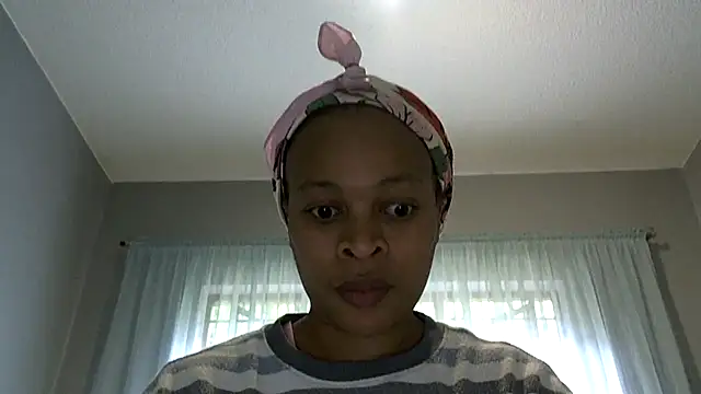 Snapshot of NewBeginnings8 chatting on 02-24-26, 06:03 NewBeginnings8 online show from 02-24-26, 06:03