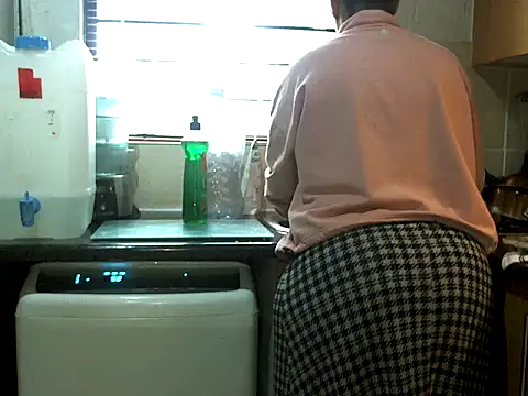 NewBeginnings8 online show from 11-03-25, 06:18