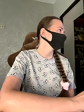 ZlatoslavaLo online show from 11-14-25, 06:17