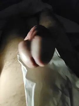 Snapshot of cum_daily1 chatting on 06-24-26, 04:22 cum daily1 online show from 06-24-26, 04:22