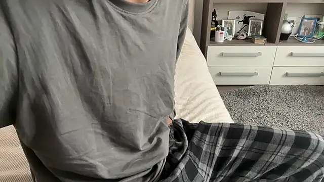 ldekfeklfmkemfk online show from 11-01-25, 09:47