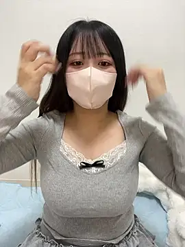 Snapshot of emiri_da_nyan chatting on 04-25-26, 05:10 emiri da nyan online show from 04-25-26, 05:10