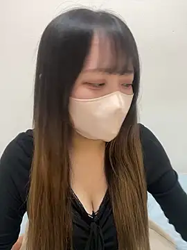 Snapshot of emiri_da_nyan chatting on 04-23-26, 11:16 emiri da nyan online show from 04-23-26, 11:16