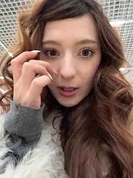 LilluKatten online show from 12-19-25, 12:29