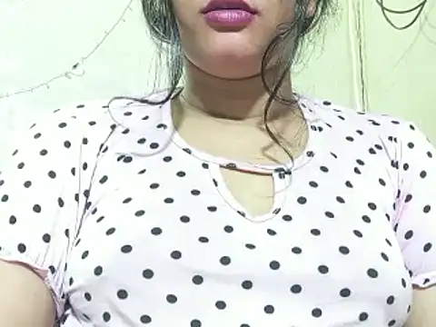 Nancy queen001 online show from 11-18-25, 08:45