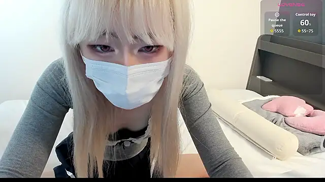 Snapshot of yeji_2001 chatting on 01-18-26, 01:58 yeji 2001 online show from 01-18-26, 01:58