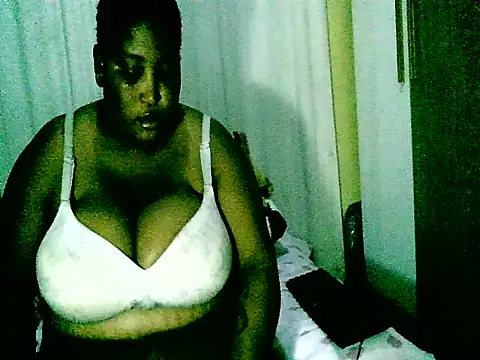 MassiveBoobsxxxx online show from 10-31-25, 11:00