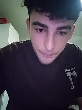 yasinesra757  online show from 04-04-26, 05:08