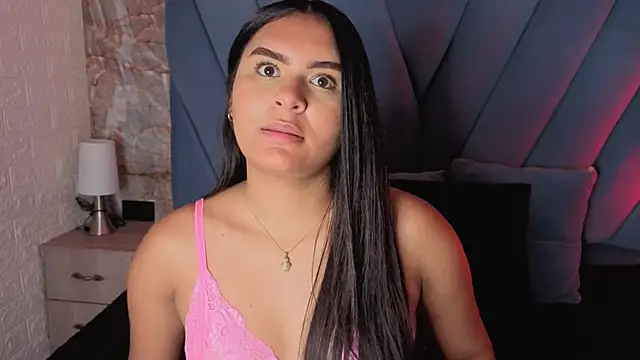 amarahanks1 online show from 11-11-25, 11:38