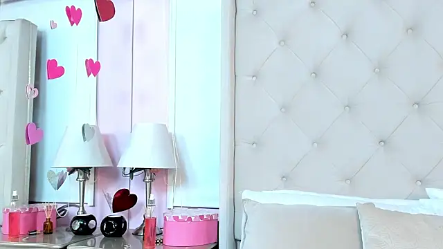 Snapshot of scarlett_leblanc_ chatting on 07-15-26, 11:50 scarlett leblanc online show from 07-15-26, 11:50