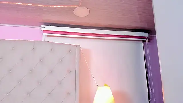 scarlett leblanc  online show from 05-06-26, 12:09