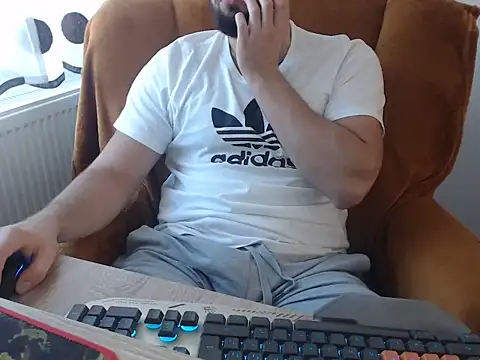 Snapshot of strongcoffee10 chatting on 11-14-25, 11:14 strongcoffee10 online show from 11-14-25, 11:14