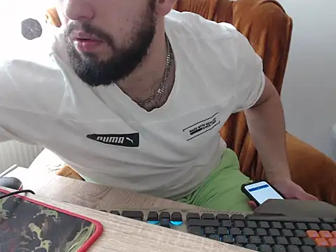 Snapshot of strongcoffee10 chatting on 02-19-26, 11:51 strongcoffee10 online show from 02-19-26, 11:51