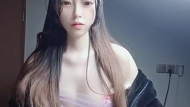 JuliaNoir online show from 01-07-26, 02:55