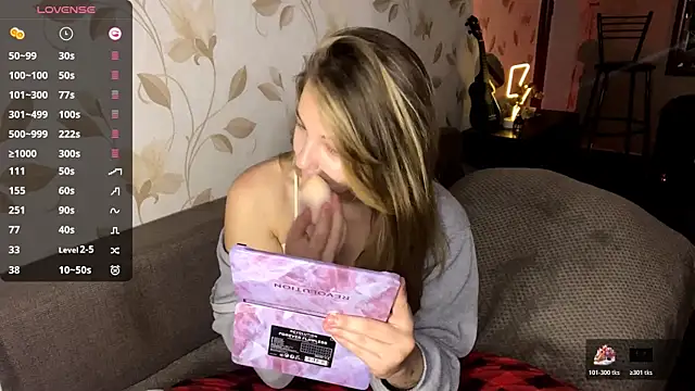 OrethaEredia online show from 12-03-25, 05:34