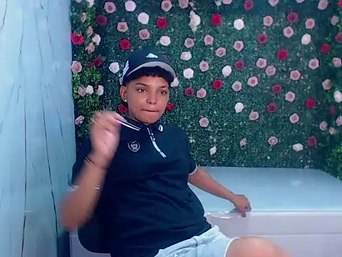 Snapshot of stormi_rouse18 chatting on 10-30-25, 03:20 stormi rouse18 online show from 10-30-25, 03:20