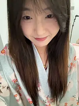 Snapshot of minnie566 chatting on 11-02-25, 01:38 minnie566 online show from 11-02-25, 01:38