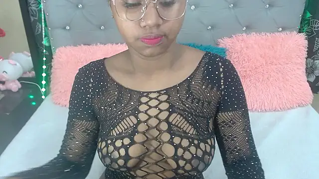 Snapshot of valentinavega18x chatting on 02-20-26, 04:09 valentinavega18x online show from 02-20-26, 04:09