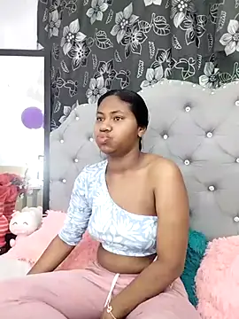 valentinavega18x online show from 12-17-25, 06:18