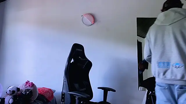 3v1l online show from 11-18-25, 06:11