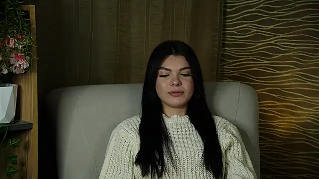 Snapshot of TarshaVrsery chatting on 11-03-25, 12:09 TarshaVrsery online show from 11-03-25, 12:09