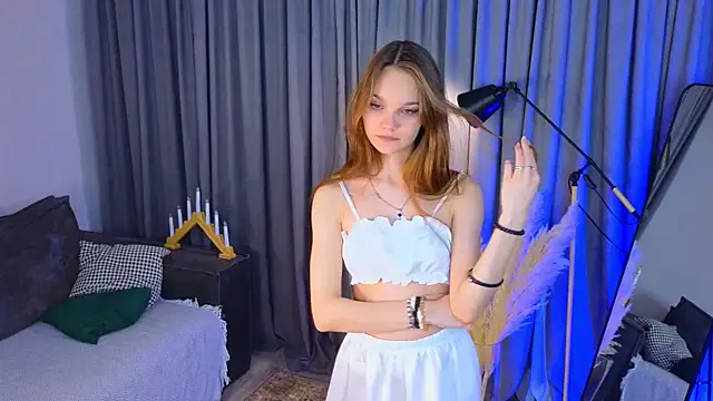 KarlaMagnett online show from 11-21-25, 03:22