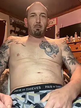 RobsBigD online show from 11-12-25, 04:33