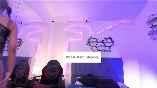 Lucerop  online show from 11-14-25, 03:32