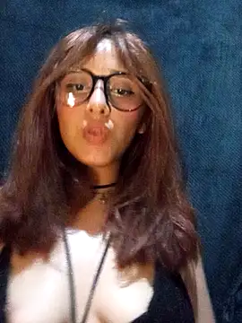 Snapshot of lola_mamadas chatting on 11-08-25, 03:32 lola mamadas online show from 11-08-25, 03:32