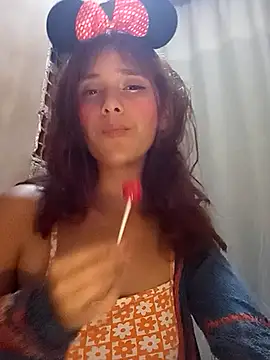 Snapshot of lola_mamadas chatting on 11-06-25, 04:05 lola mamadas online show from 11-06-25, 04:05