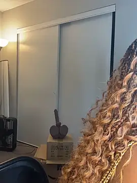 MadameMuse online show from 04-05-26, 12:28