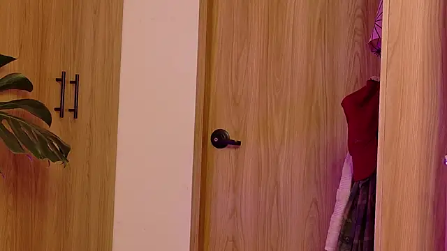 LovesKingdom online show from 04-19-26, 12:50