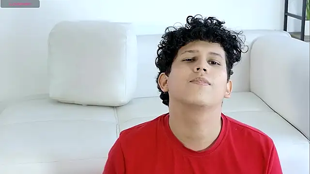 Snapshot of DamianVice chatting on 11-04-25, 03:38 DamianVice online show from 11-04-25, 03:38