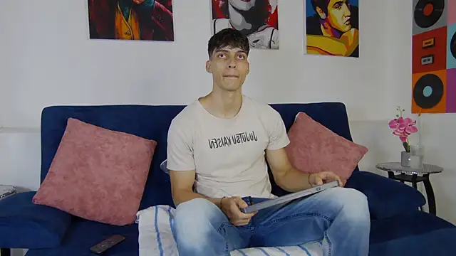 AlessioVitale online show from 11-20-25, 12:17