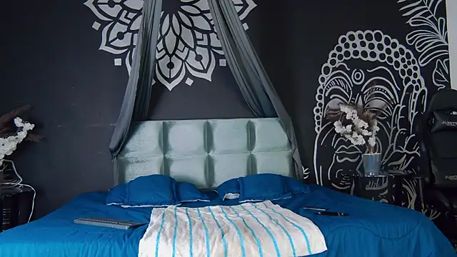 AlessioVitale online show from 12-19-25, 12:18